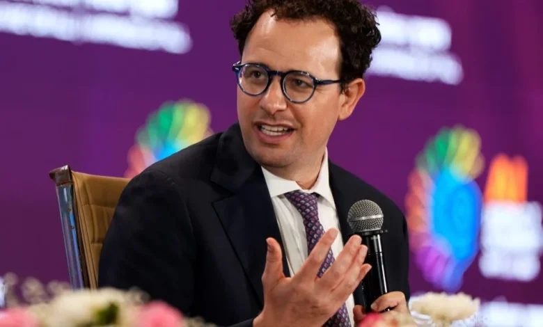 Anthropic CEO apologizes for leaked memo calling OpenAI staff 'gullible,' confirms risk designation