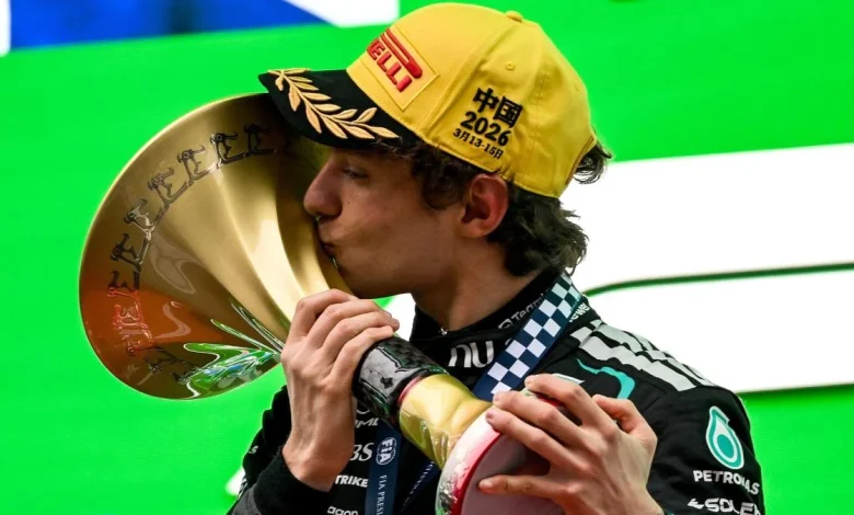 Antonelli trionfa in Cina! Dopo 20 anni un italiano vince un GP di F1. Primo podio Ferrari per Hamilton