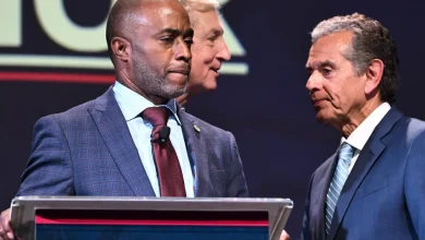 Anxiety grows among California Democrats as gubernatorial candidates rebuff calls to drop out