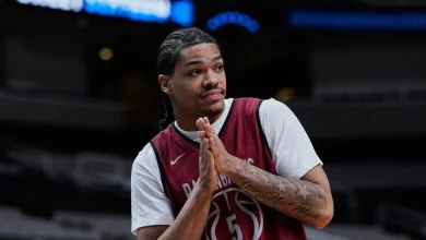 Arizona and Arkansas Sweet 16 matchup will be 1st with freshmen as both team's top 2 scorers