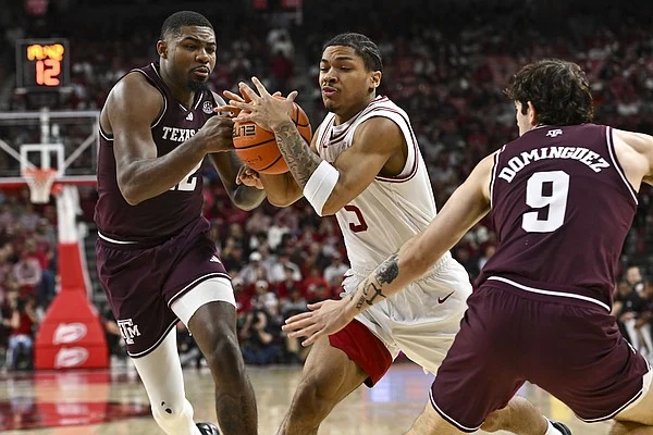 Arkansas basketball coach John Calipari wants more recognition for Darius Acuff after Texas A&M win