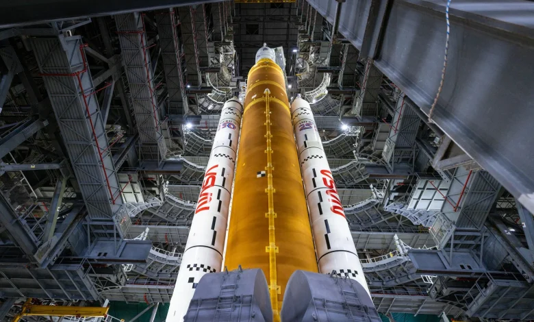 Artemis II Moon Rocket Heads Back to Launch Pad