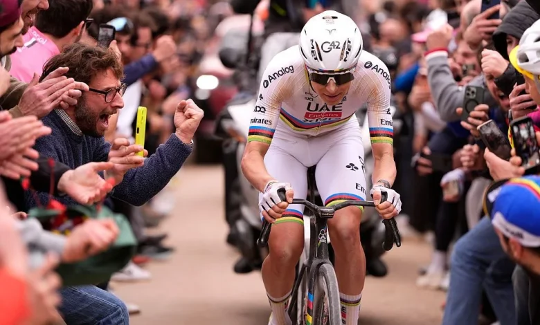 As it happened: 2026 Strade Bianche won by long-distance attack on dry day in Tuscany