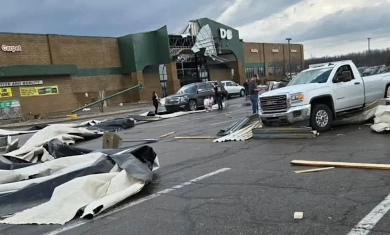 At least 4 killed, several injured as reported tornadoes touch down in Southwest Michigan