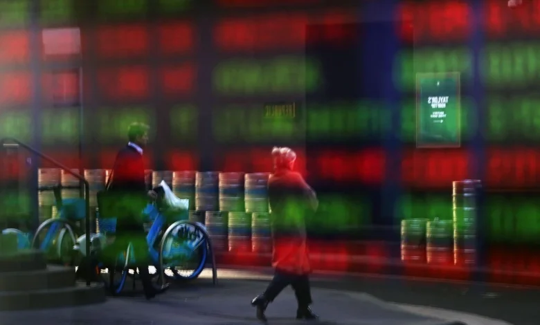 Australian Stocks Slide, Eyeing Technical Correction Territory