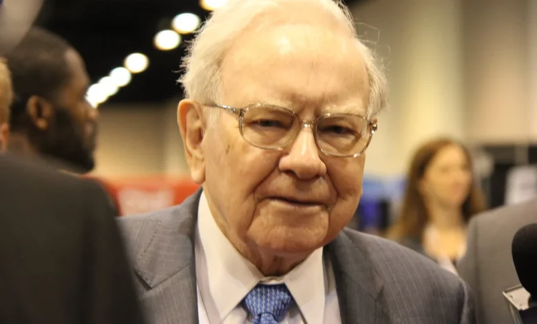 Before Retiring, Warren Buffett Dumped $4.5 Billion Worth of 2 AI Stocks and Established a New Position in This 174-Year-Old Company