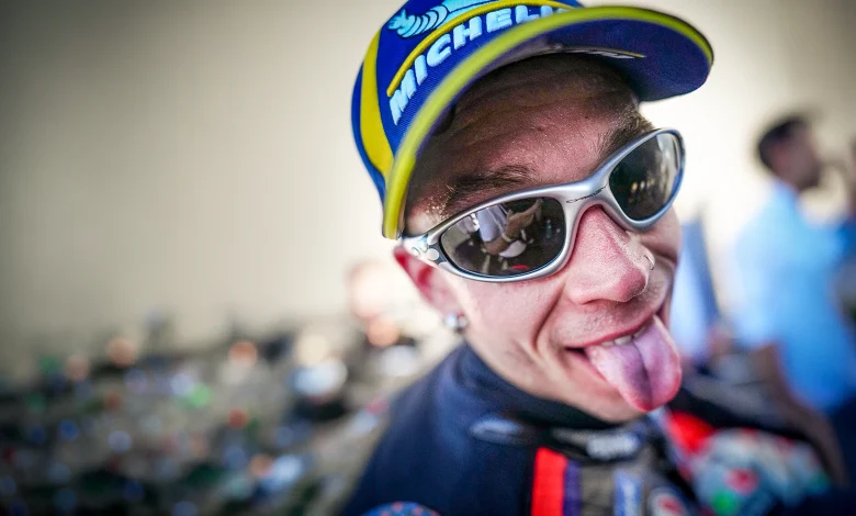 Bezzecchi storms to victory ahead of Martin, Diggia defeats Marc Marquez on take two