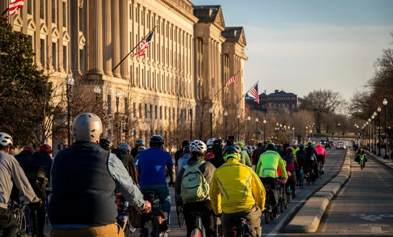 Bike lanes that greatly reduced crashes on National Mall set for removal
