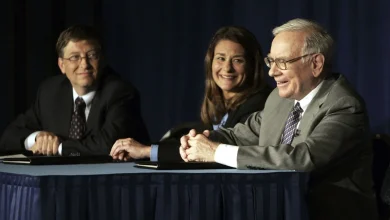 Billionaires Are Starting to Cool to the Giving Pledge