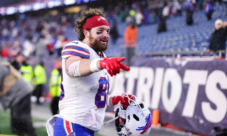Bills, TE Dawson Knox agree to new three-year contract