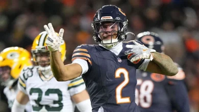 Bills agree to trade to acquire Bears WR DJ Moore, sources say