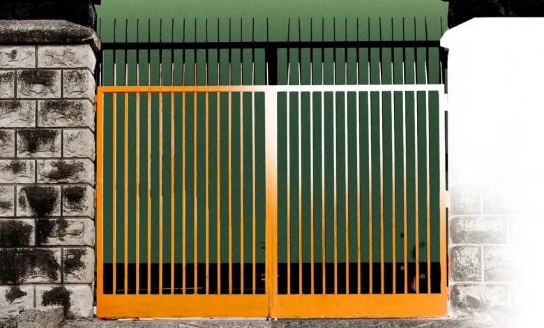 BlackRock, Blackstone Confront Withdrawals as Private Credit Redemptions Surge