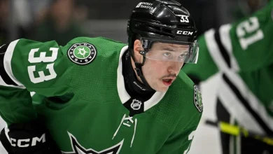 Blackhawks To Acquire Derrick Pouliot