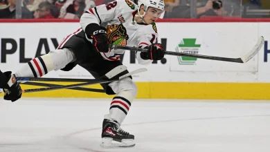 Blackhawks’ team of the future gets even closer with Sacha Boisvert’s NHL debut