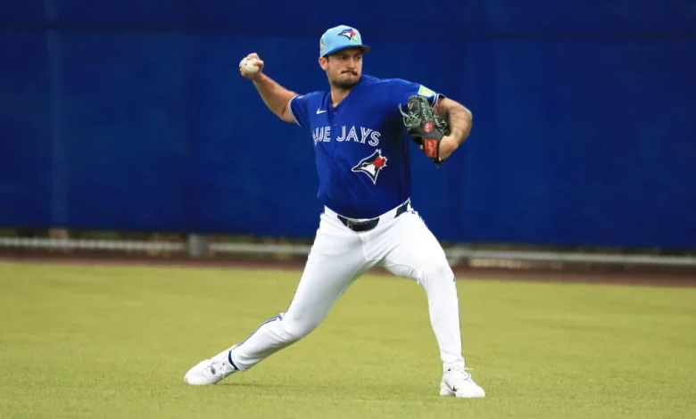 Blue Jays Release Connor Seabold, Option Lazaro Estrada