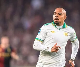 Bologna - Roma, Malen e lo scarpino rotto: la panchina lo aggiusta con lo scotch