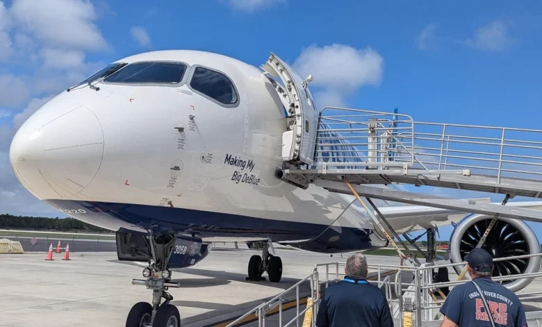 Bomb threat leaves Boston JetBlue passengers stuck on tarmac for hours
