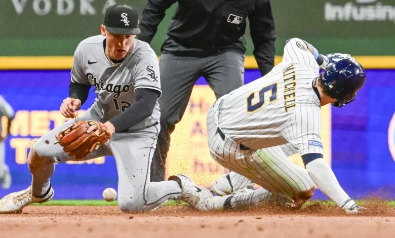 Brewers run wild with seven steals in 6-1 victory over White Sox