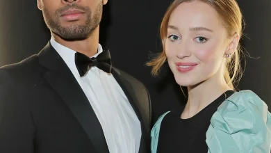 Bridgerton Showrunner Hints at Phoebe Dynevor, Regé-Jean Page's Future