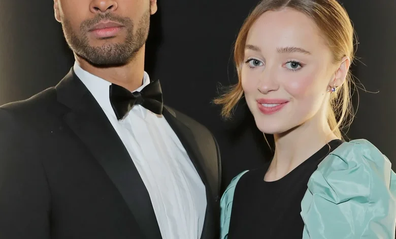 Bridgerton Showrunner Hints at Phoebe Dynevor, Regé-Jean Page's Future