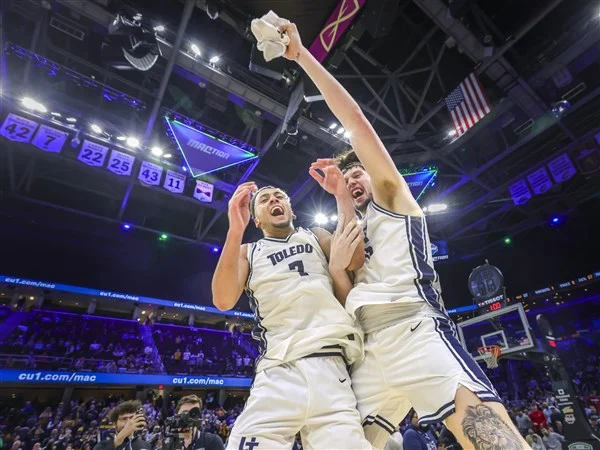 Briggs: Clear your Saturday, Toledo! For underdog Rockets, basketball history awaits in Cleveland