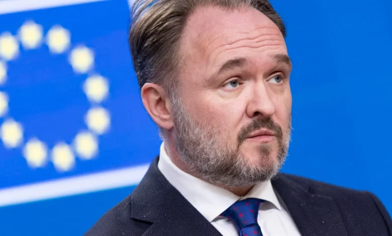 Brussels says Europeans should consider traveling less to avoid energy shortages – POLITICO