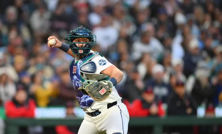 Cal Raleigh and 5 MLB stars we're already worried about despite small sample size