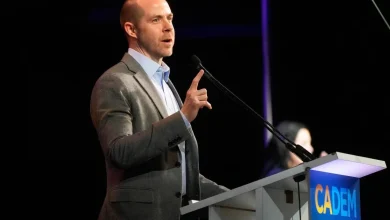 California Democratic leader urges weak gubernatorial hopefuls to bow out