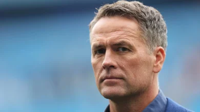 'Calm down, man!' - Michael Owen tears apart Liverpool star who 'looks like a bag of nerves' after dismal loss at Wolves