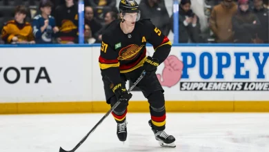 Canucks agree to trade Tyler Myers to Stars for 2 draft picks: Sources