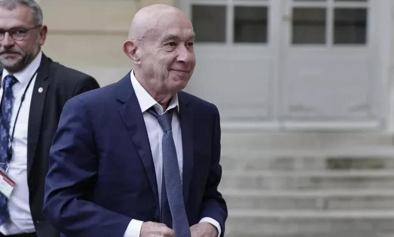 «Ce n’est pas la cour de Néron, c’est la cour des miracles» : le sénateur Claude Malhuret charge de nouveau Donald Trump