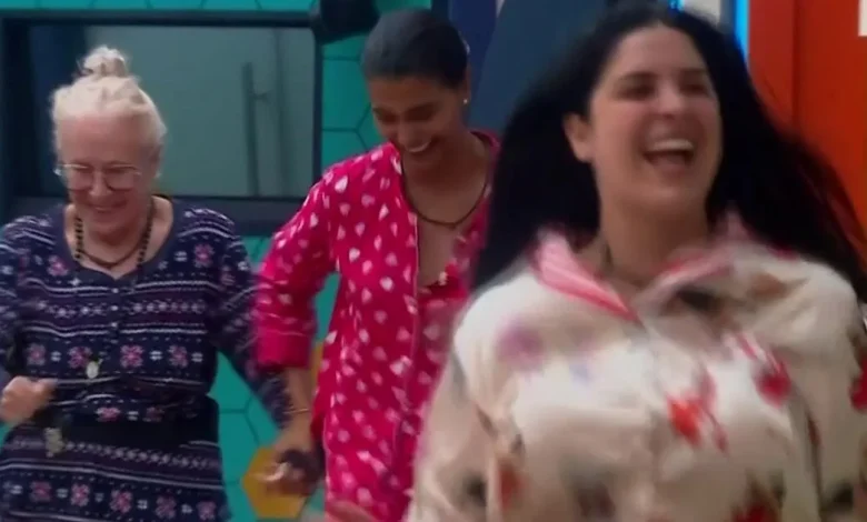 Celinee, Curvy y Laura Zapata desatan caos nocturno al cuarto Tierra en La Casa de los Famosos 6