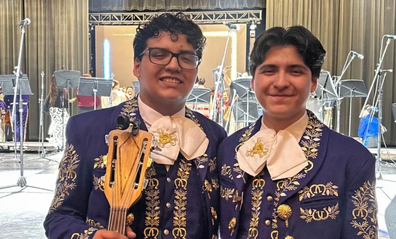 Champion high school mariachi musician and family released from immigration detention after growing outcry