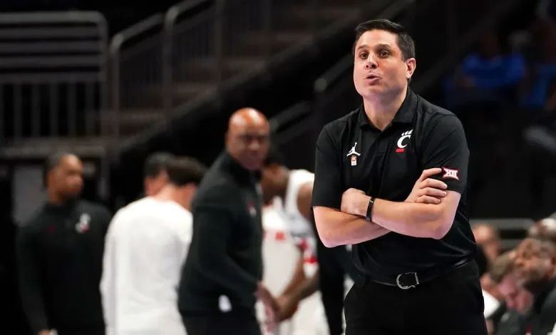 Charlotte eyes Wes Miller, former UC Bearcats coach, per CBS Sports