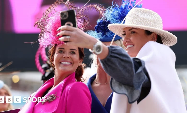 Cheltenham Festival LIVE: day two - radio commentary & text updates