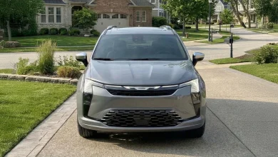Chrysler Will Only Sell You One Thing And It's The Facelifted 2027 Pacifica Minivan