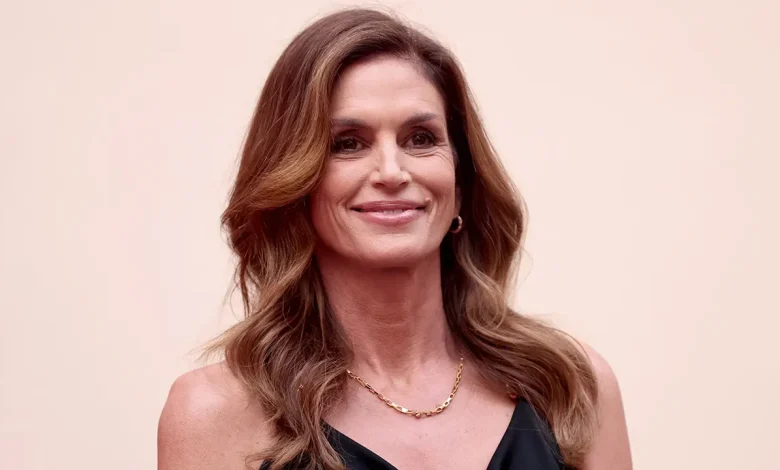 Cindy Crawford goes nude in jacuzzi as part of her daily morning ritual