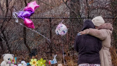 Cleveland playground now a place of mourning for two girls found in suitcases
