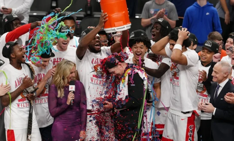 College basketball world reacts to Arizona Wildcats winning Big 12 men’s basketball tournament