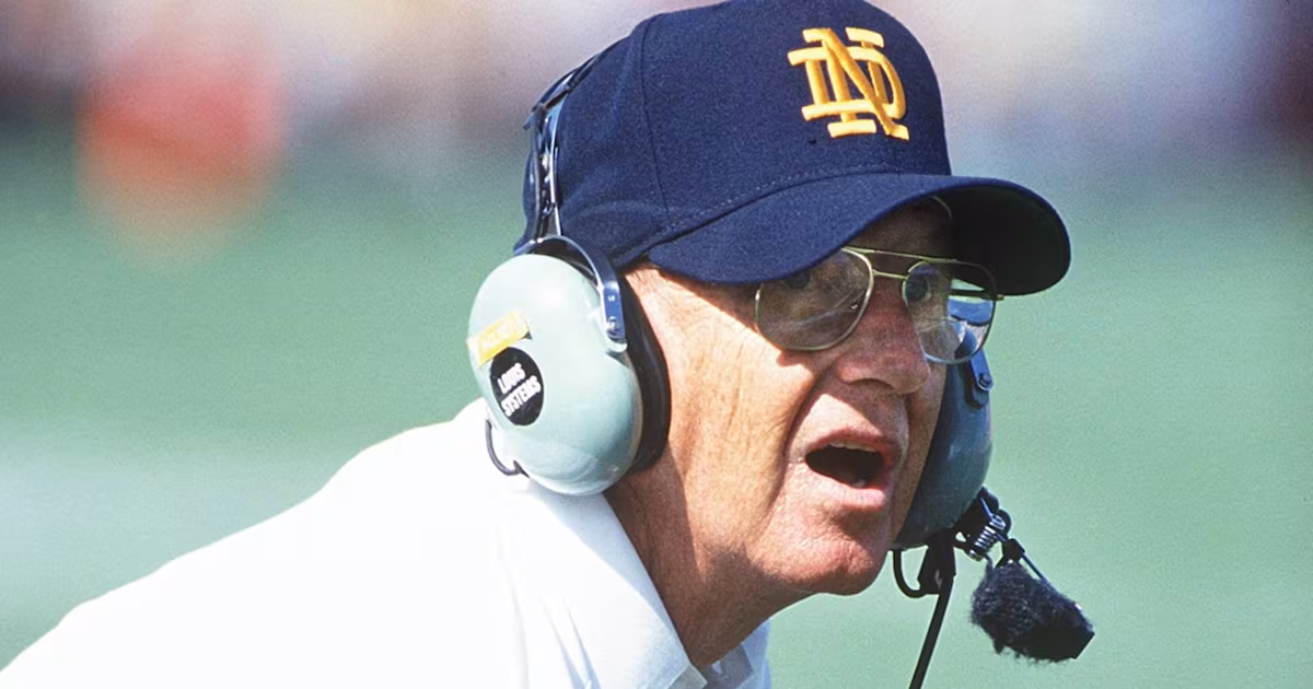 College football coaching icon Lou Holtz passes away at 89