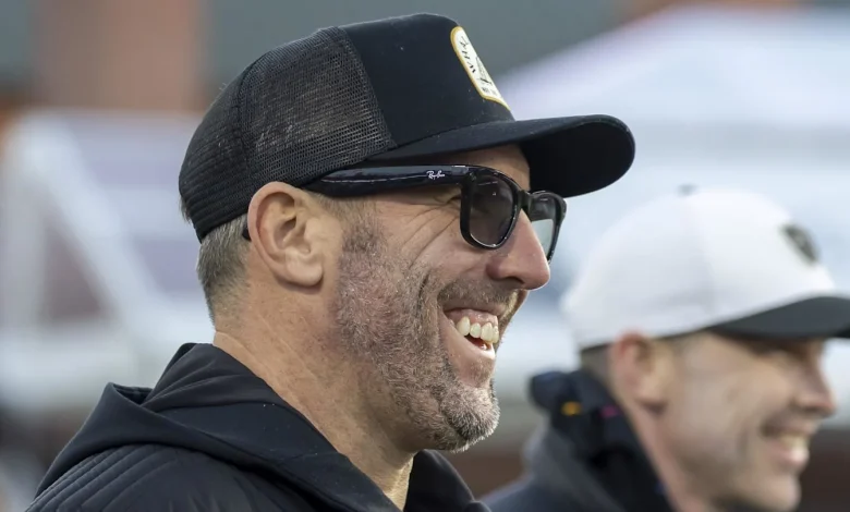 Commanders’ free agency spree shakes up 7-round mock draft with bold trade