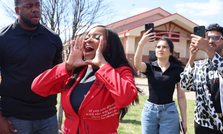 Confusion at Dallas polls causes voters to be turned away