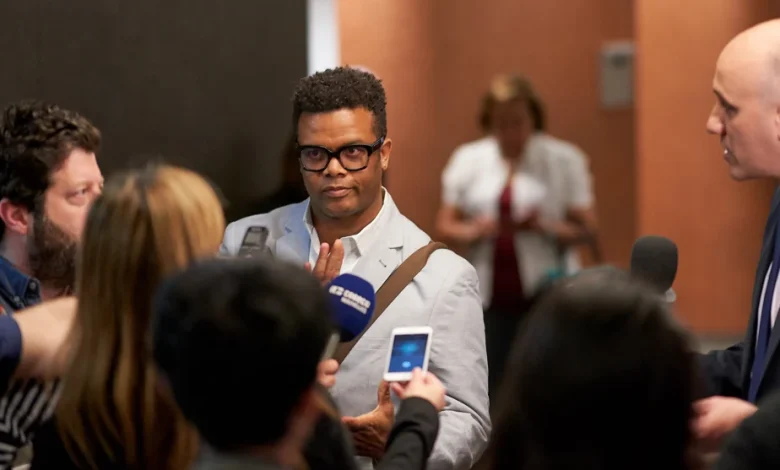 Coupable d’agression sexuelle | Le chanteur Luck Mervil demande une peine à domicile