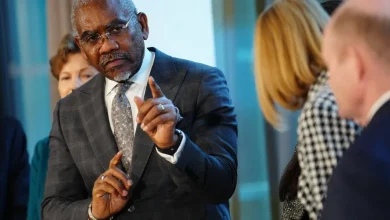 Critics Slam Meeks, Jeffries Pushing Off War Powers Bill Just as It Gets Enough Votes to Pass