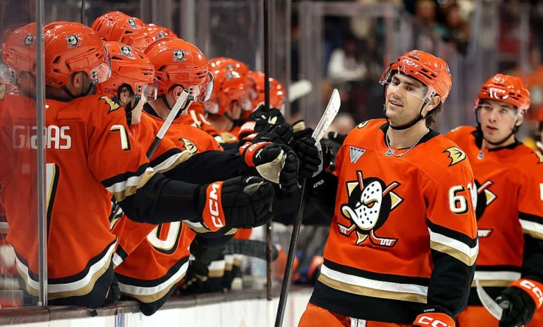 Cutter Gives Anaheim the Lead