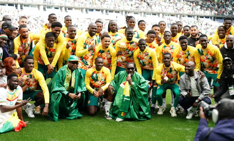 DIRECT. Sénégal-Pérou: le trophée de la CAN 2025 a été présenté au public, suivez en live le match amical au Stade de France