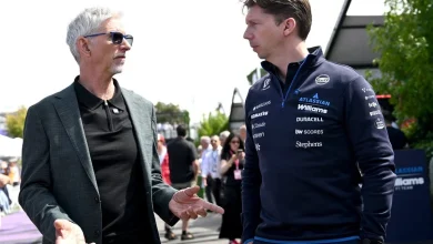 Damon Hill makes emotional Williams return with “where I belong” message