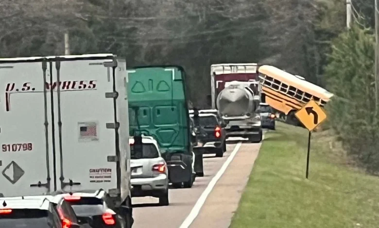 Deadly crash in Carroll County involves Clarksville-Montgomery school bus on field trip