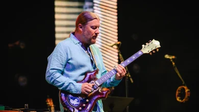 Derek Trucks Talks Playing Jerry Garcia's $12 Million 'Tiger' Guitar