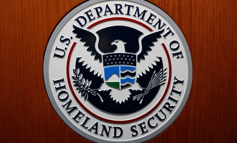 Do you think Democrats should vote to reopen the Department of Homeland Security?